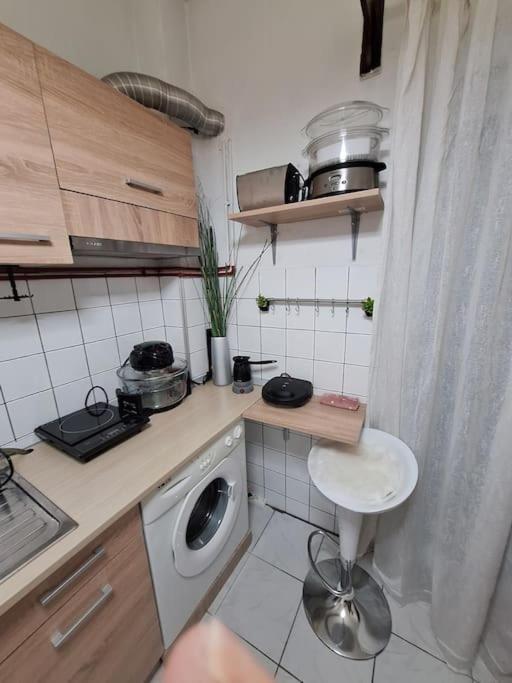 Queen Suites 60M2 Салоники Экстерьер фото